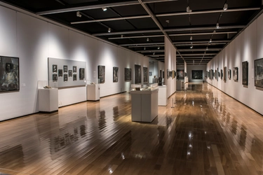 20世紀を代表する洋画家　戸嶋靖昌の過去最大級の回顧展 『戸嶋靖昌展-縄文の焔と闇-』を秋田県立美術館にて開催