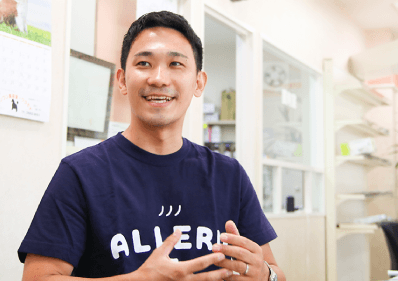 株式会社 薬zaiko/足立いつき薬局 代表取締役・薬剤師 海老沼 徹 氏。「ひとつでも多くの打席に立ち、チャンスをつかむ可能性を増やす」がモットー