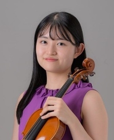 半田咲百合氏