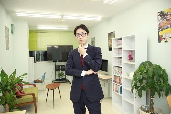 早稲田言語学院副理事長 張リンシン 1