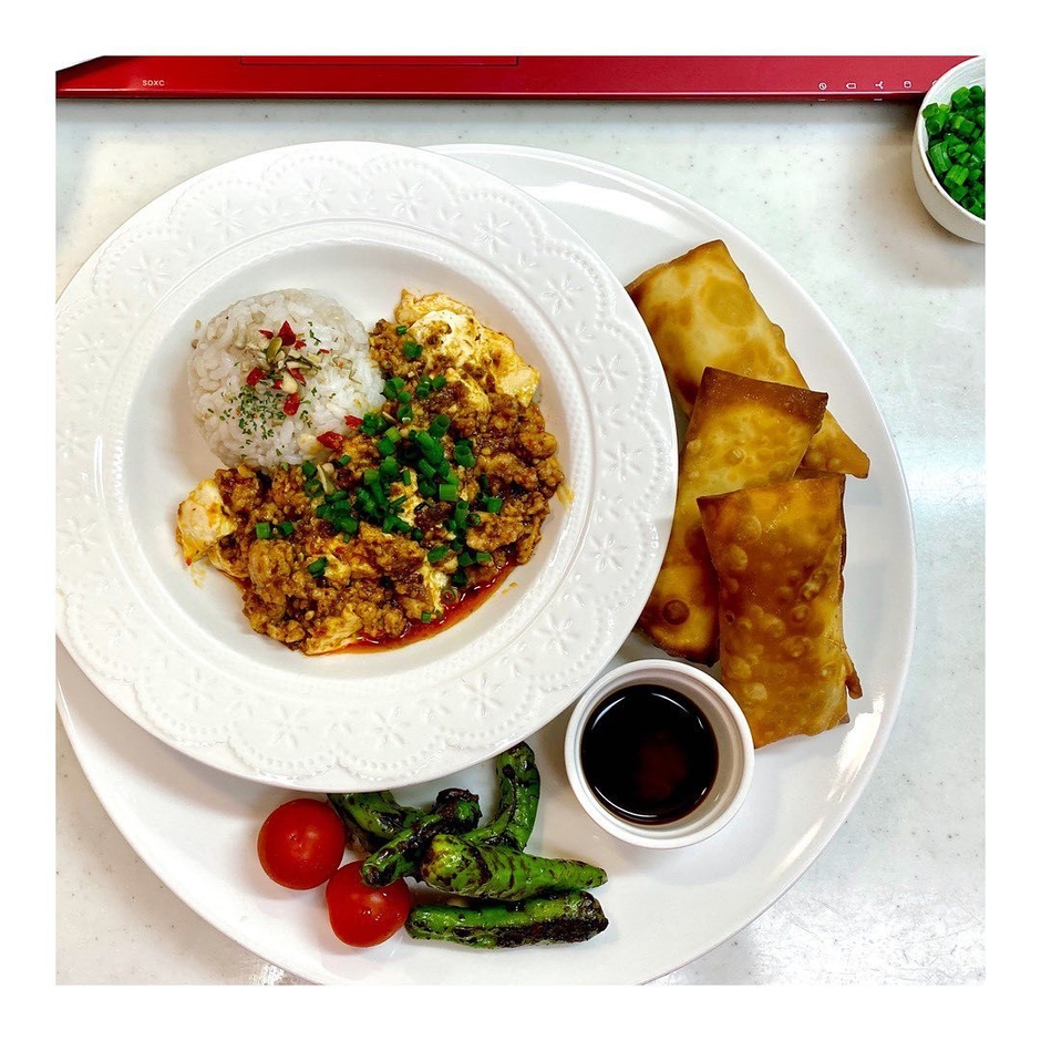 「かにみそトマトジャン」を使った春巻と麻婆豆腐(2)