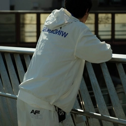 エニタイムフィットネスのオリジナル商品が購入できる Fast Fitness Japanの公式オンラインストア 「A PROP（ア プロップ）」　https://aprop.jp/　にて、　 “WIND AND SEA“コラボレーション第一弾を 10月1日AM10時から発売開始
