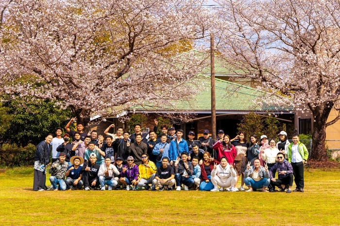 実習生たちとのお花見