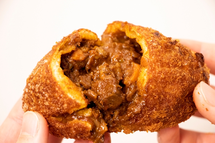 カレーパングランプリ(R)史上初!8年連続金賞受賞