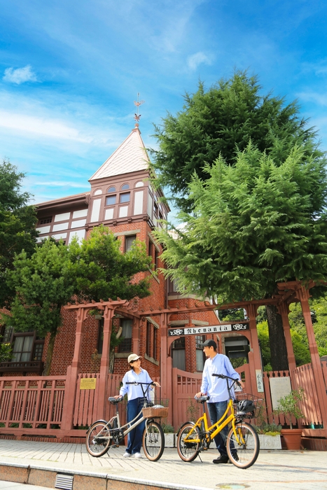 RENAULT Marseille206E 車体カラー:Beige/Renault Orange(1)