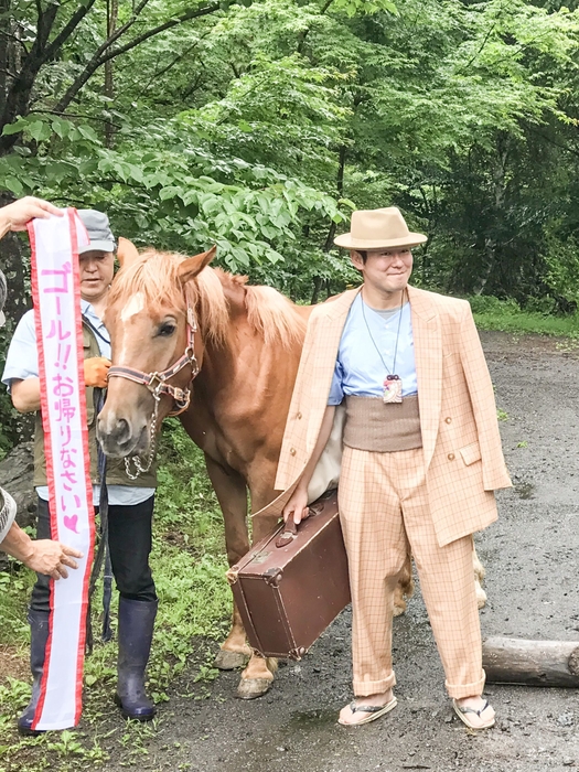 参加者を迎えるのは「馬」と「寅さん」？