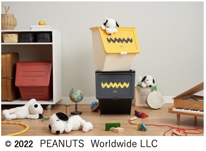 『PEANUTS pelican garbee』は3色展開で順次発売