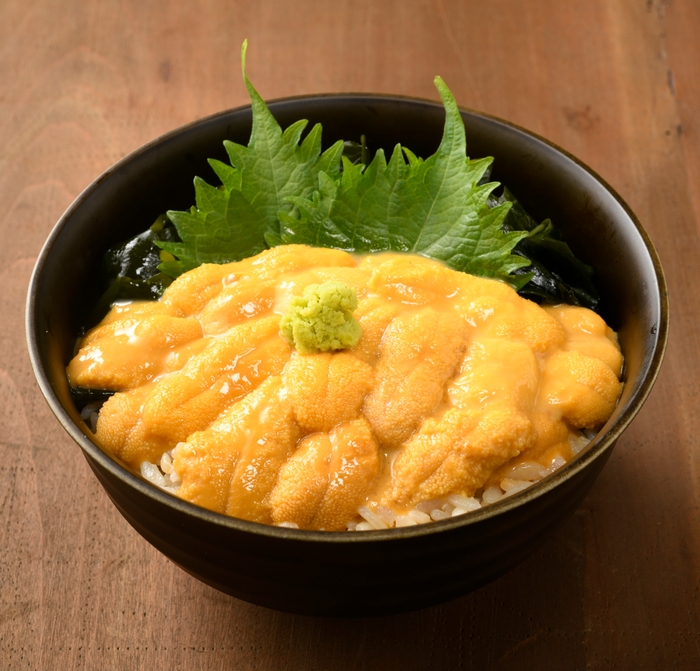 すし処 対州「生ウニ丼」※9月5日(木)からの販売