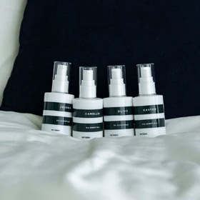 ミヨシ石鹸が、ユニセックススキンケアオイル 「OIL ESSENTIALS」の