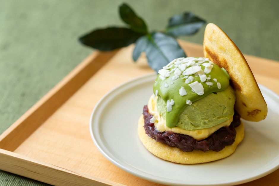 ばたーあんどら焼き【抹茶】 1個550円