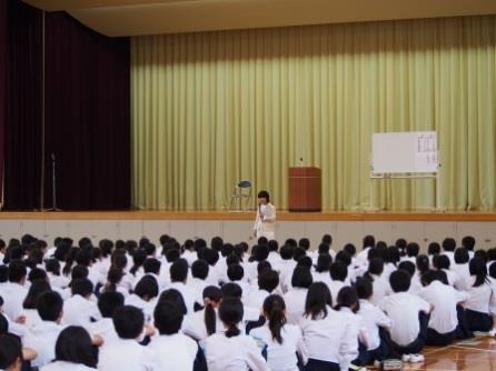 過去の人権教育講演会の様子