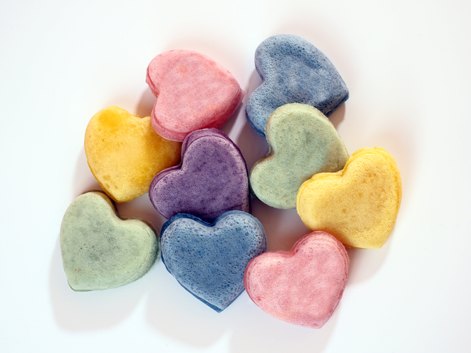 ▲fancy heart（ファンシーハート） 全5色 1個380円　税込　※お好きな色をお選びいただけます。
