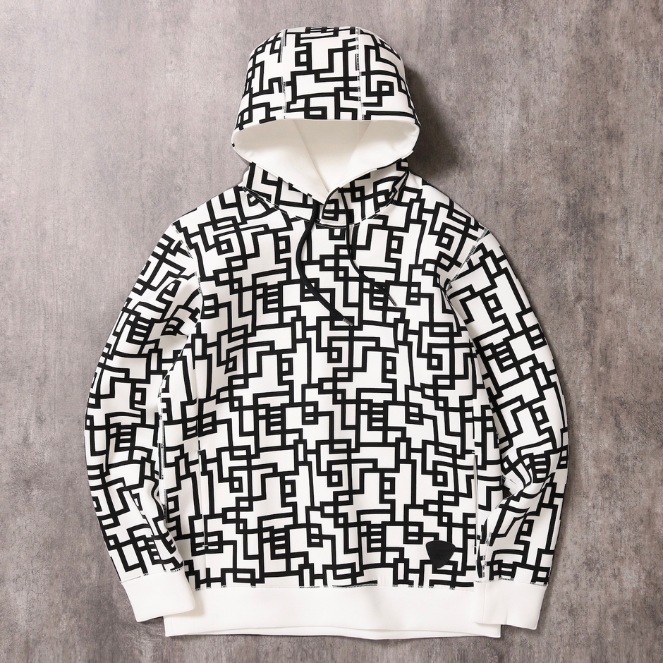 総柄パーカ¥19,800(税込)