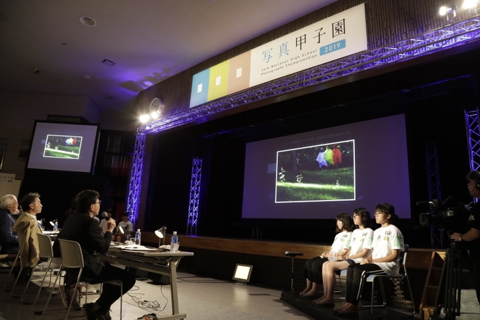 公開審査会の様子（2019年大会）