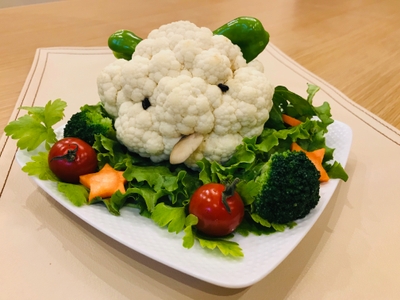 野菜アートした、自称“野菜のハチ公”からの・・・