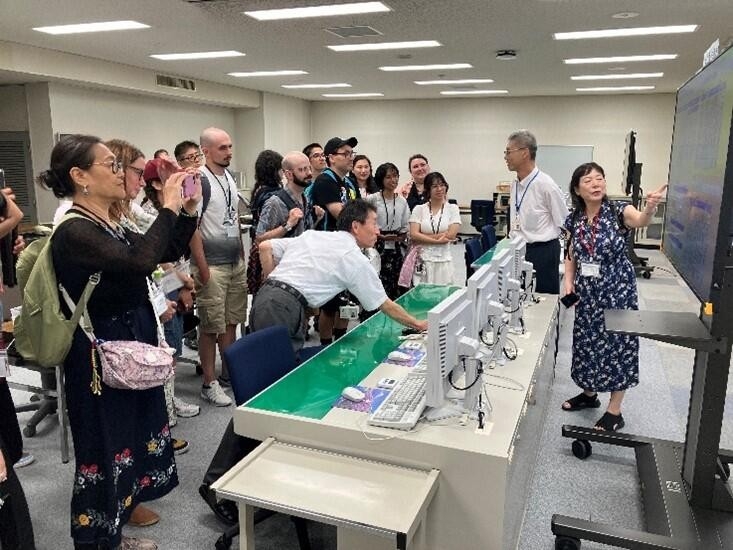 技術者育成の現場を見学。