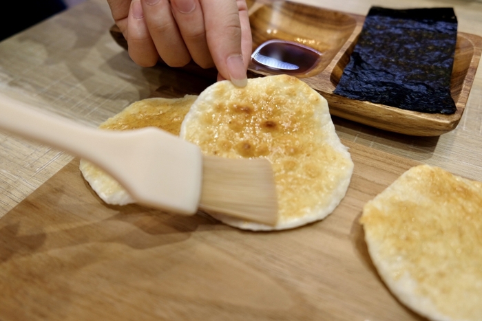 手焼き煎餅体験　1