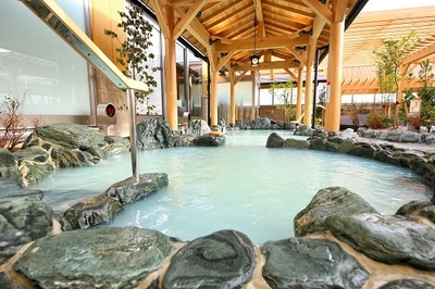 RAKU SPA 鶴見 弱酸性硫黄の湯
