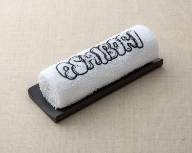 全面刺繍にも対応、FSXが「刺繍おしぼりサービス」を開始 ～お店の第一印象を変えるおしぼりを“ブランディングツール”へ～