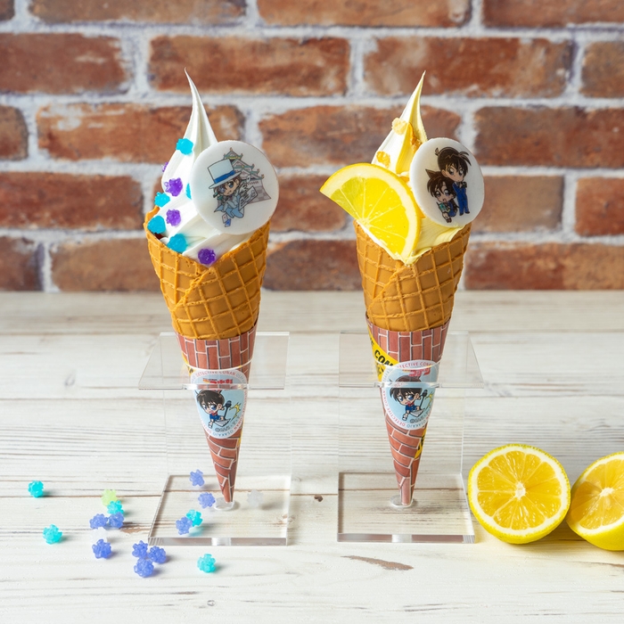 左:神出鬼没の怪盗キッドが今宵狙う秘宝左:『ミルクソフト(今宵のショーは大阪で)』 右:『レモンミルクソフト(初恋のレモンパイ味)』