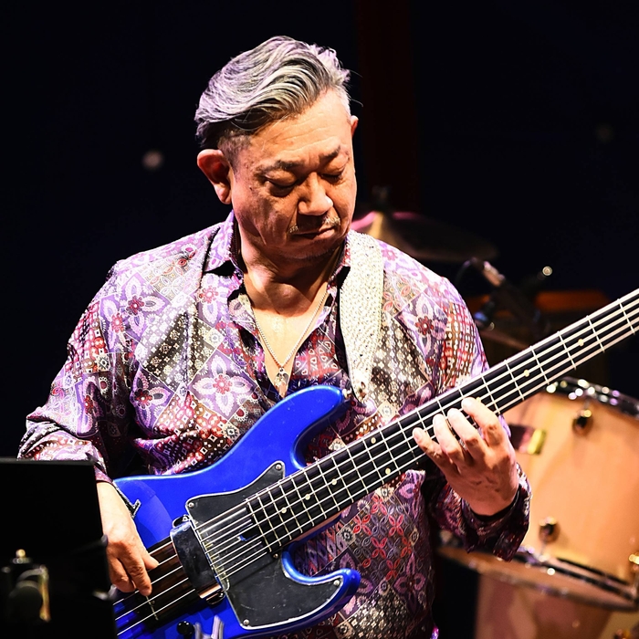 ベース：深山健太郎