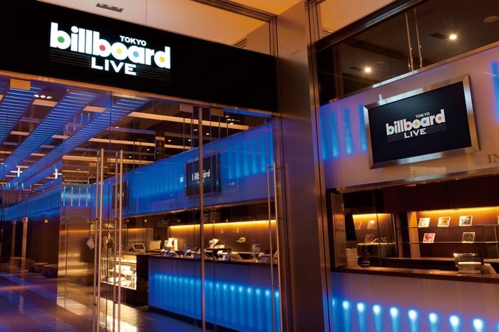 「都心の上質な日常」をコンセプトとした「東京ミッドタウン」にもふさわしいエントランス。