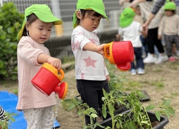 「シニア×スポーツ選手×幼児」の多世代・地域交流も実施