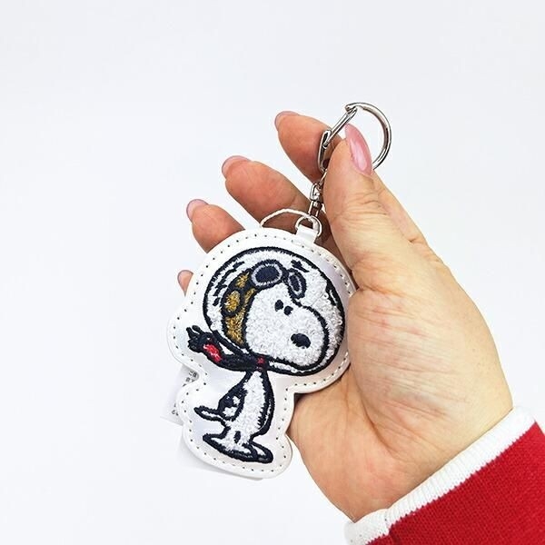 スヌーピーのインパクト抜群なキーホルダー