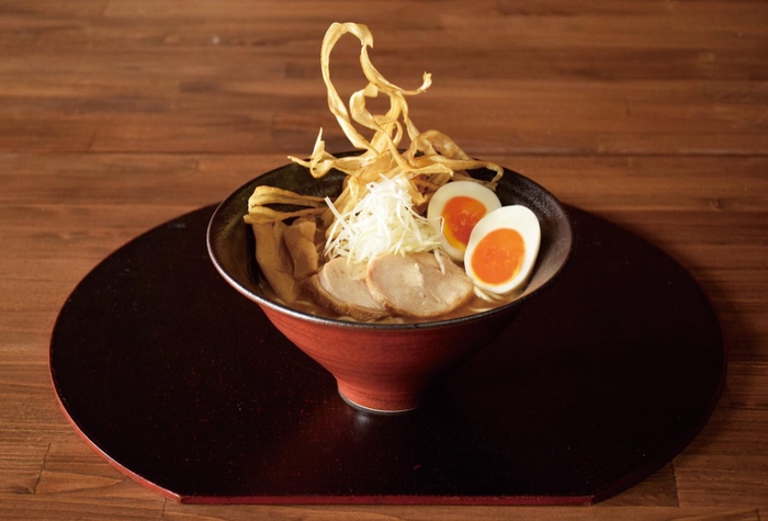 定番の「鶏白ラーメン」