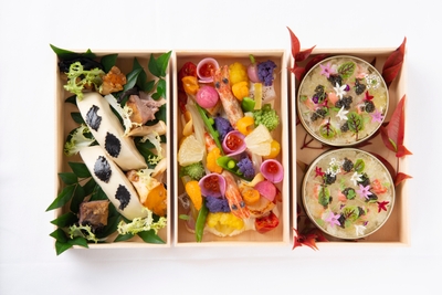 シャポーン、オシェトラキャビアやズワイガニなど高級食材を贅沢に使用した前菜
