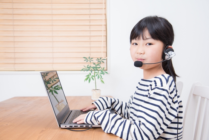 オンラインでの英語交流イメージ