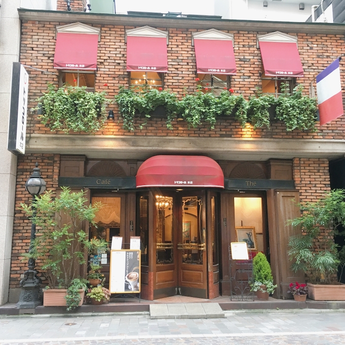 トリコロール銀座本店(1)