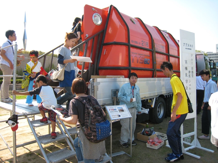 アルミ浮揚型津波シェルター「TTS80」展示・見学会