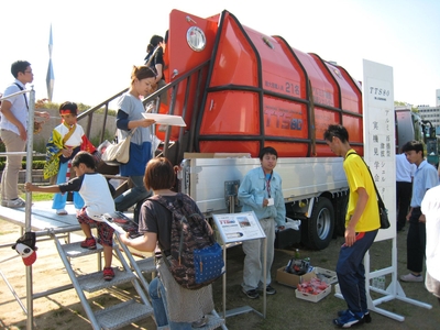 アルミ浮揚型津波シェルター「TTS80」展示・見学会