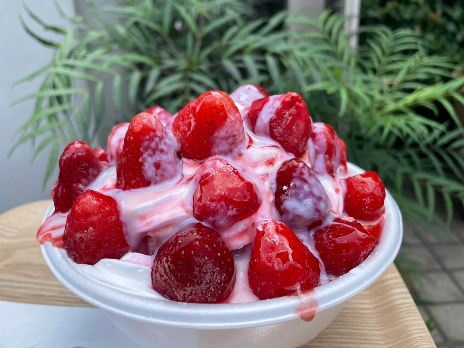 スペシャル苺かき氷　1,900円