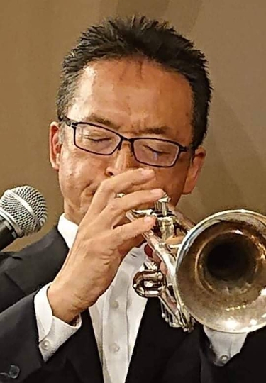Satoshi Goya Jazz Trioのボーカル・トランペット 五屋聡