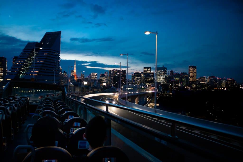 発展続ける東京の街を駆け抜け、熱帯夜に爽快感を楽しむ 「東京絶景ナイトバスクルーズ ~2021夏限定コース~」運行│期間:2021年6月1日~8月31日