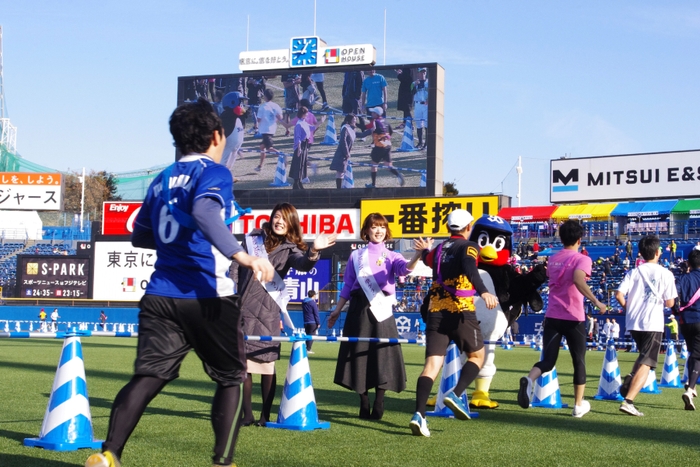 球場内を駆け巡ろう!!