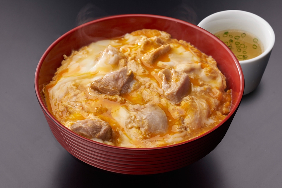 奇跡の親子丼 ~幻の地鶏・熊本 天草大王~ 1,058円