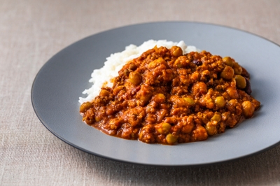 粗挽き豚肉と豆のビストロカレー ¥1,000(税込)