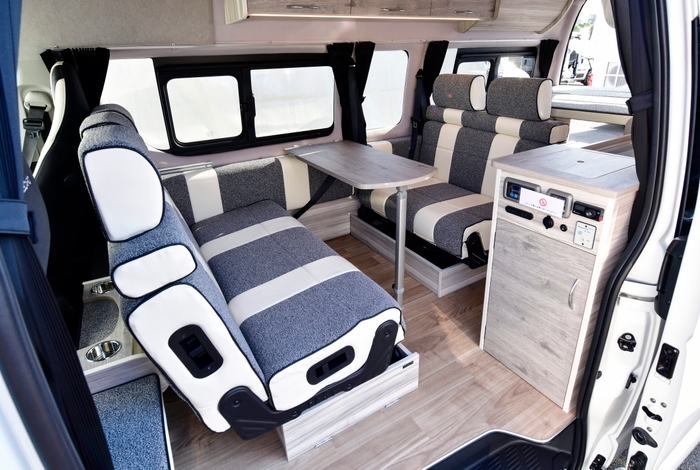 展示車両内の様子01