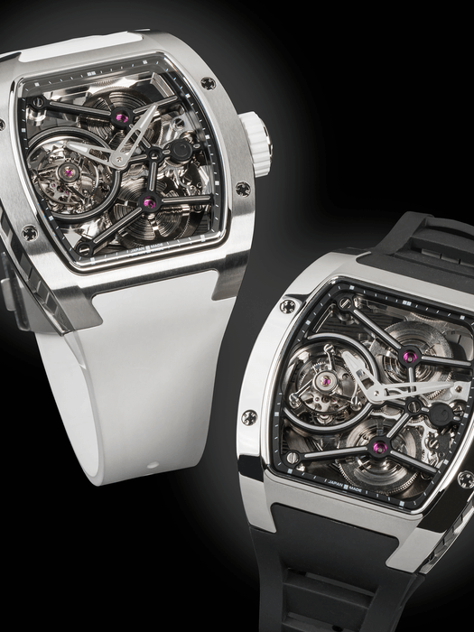 ベゼルとストラップの仕様違い