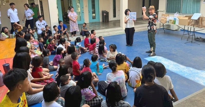 タイの孤児院でボランティアの活動