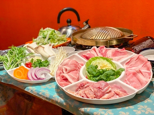 埼玉県大宮初・タイ料理の焼肉×鍋「ムーガタ」が12月1日登場！ 1日3組限定の3密を避けた少人数のための期間限定忘新年会コース