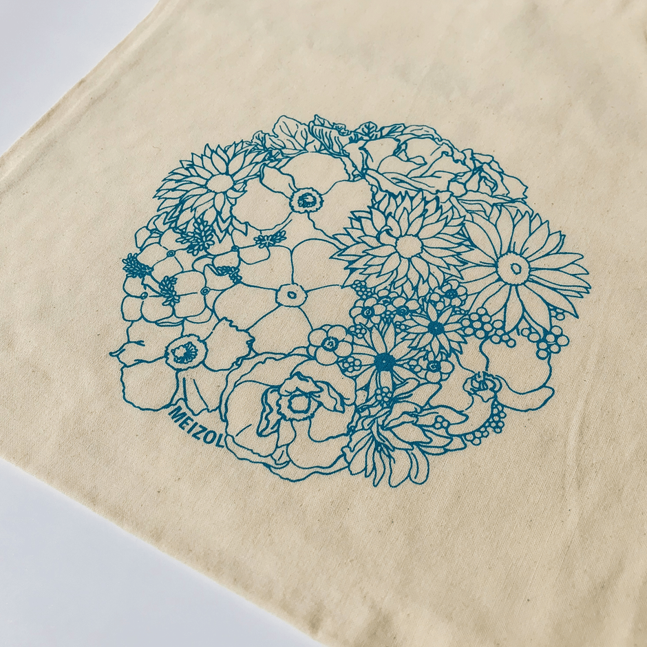 ボールブーケをモチーフにしたデザイン。