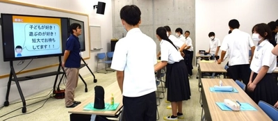 近畿大学九州短期大学が猪位金中学校で出張講義を実施　「からだの不思議を体験しよう」をテーマに本学の教員が講義