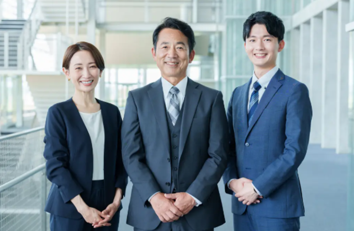 弁護士・司法書士・行政書士の違いとは?依頼できること・できないことを一覧表でわかりやすく解説