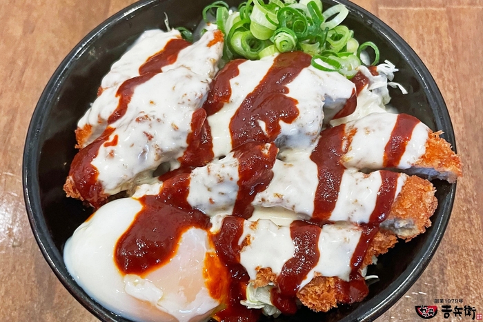 紅白かつ丼