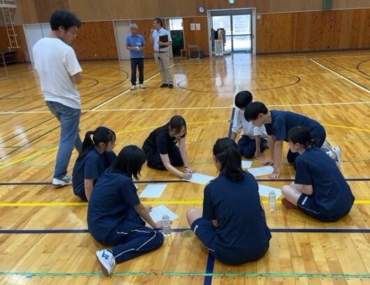 グループに分かれてレクリエーション！