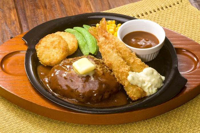 デラックスジューシービーフハンバーグ&海老フライ 濃厚デミグラスソース